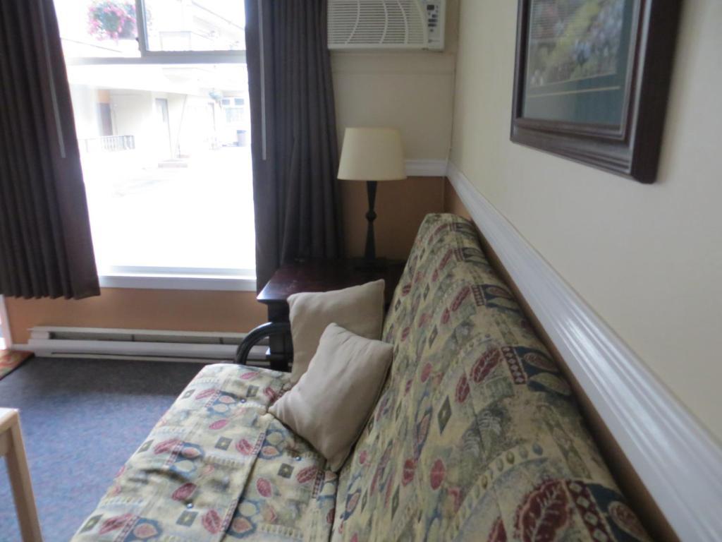 Harrison Village Motel Harrison Hot Springs Quarto foto